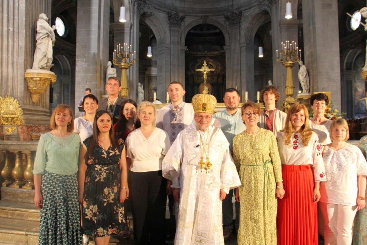 Messe avec les chrétiens d'Orient en rite gréco-catholique ukrainien. © L'Œuvre d'Orient.