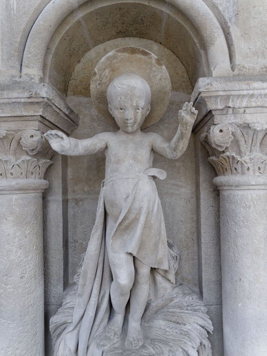 Repose de la croix restaurée à Saint-Joseph des Nations. © Yannick Boschat / Diocèse de Paris.