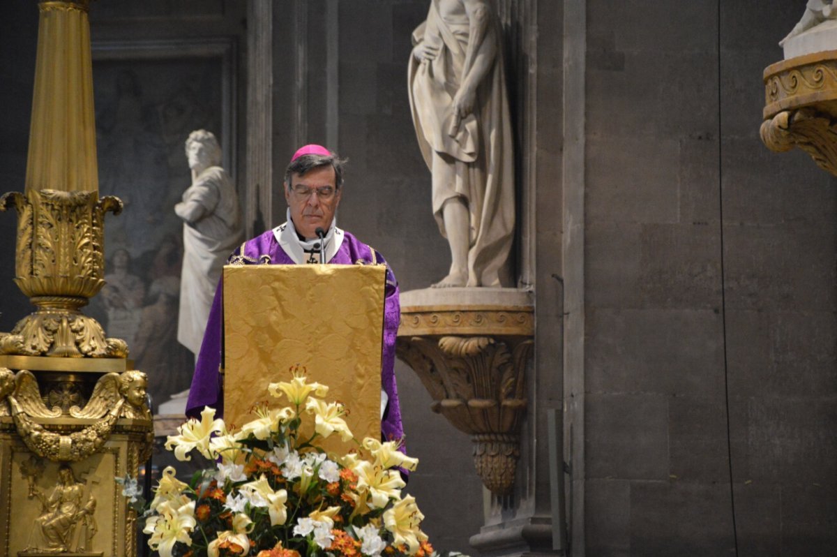 Messe suite à l'attentat à la basilique Notre-Dame de Nice. © Laurence Faure / Diocèse de Paris.