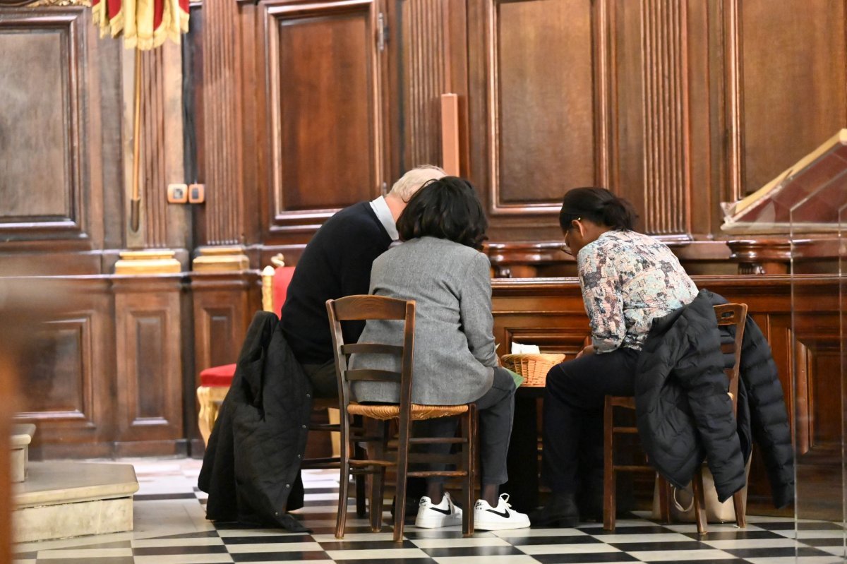 Veillée de l'espérance à la basilique Notre-Dame des Victoires. © Marie-Christine Bertin / Diocèse de Paris.