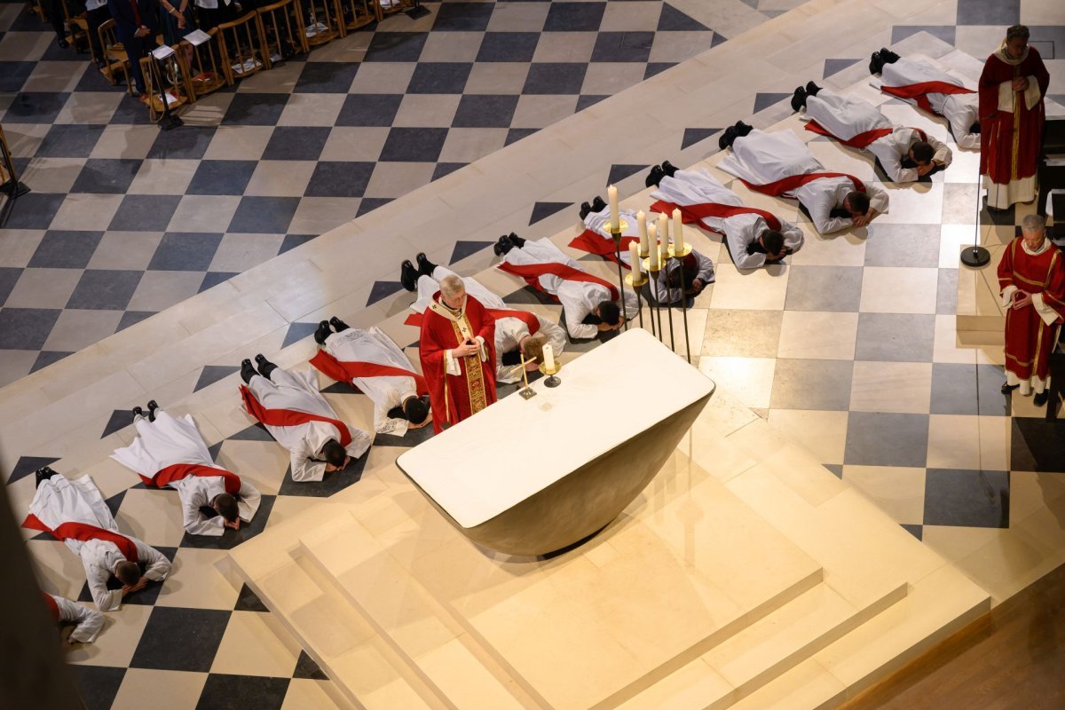 Ordinations sacerdotales 2025. © Jean-Baptiste Delerue / Diocèse de Paris.