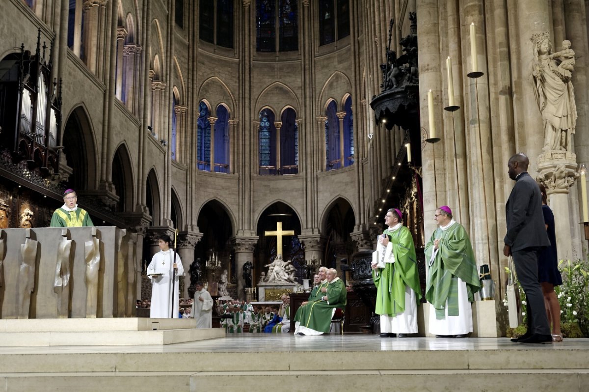 Messe d'action de grâce pour les ministères de Mgr Jérôme Beau et de (…). © Trung Hieu Do / Diocèse de Paris.