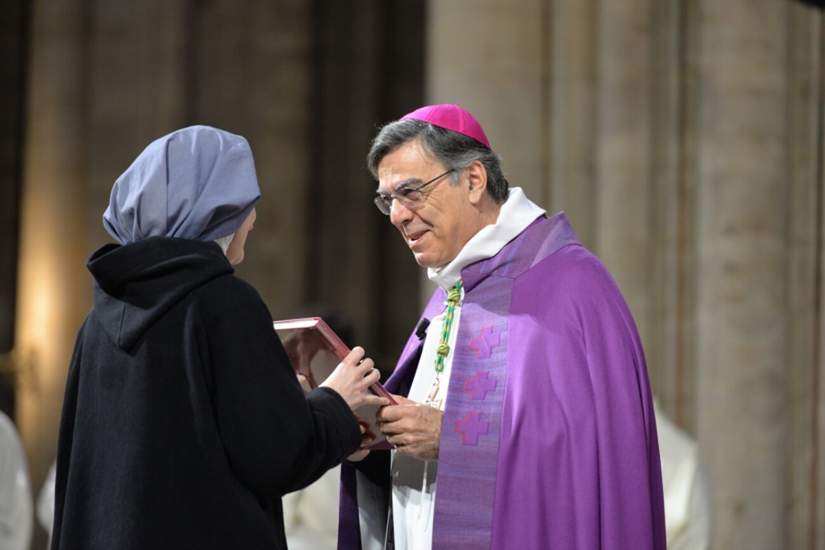 Appel décisif des catéchumènes, célébration de 15h. © Marie-Christine Bertin / Diocèse de Paris.