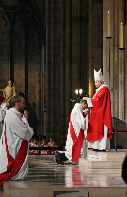 Ordinations sacerdotales 2012 à Notre-Dame de Paris. © Yannick Boschat / Diocèse de Paris.