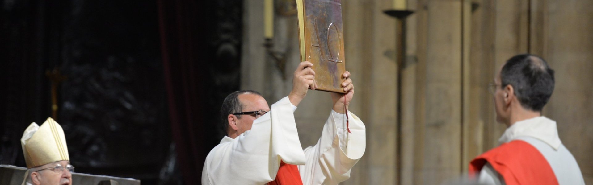 « Recevez l'Évangile du Christ, que vous avez la mission d'annoncer. ». (c) Marie-Christine Bertin / Diocèse de Paris.