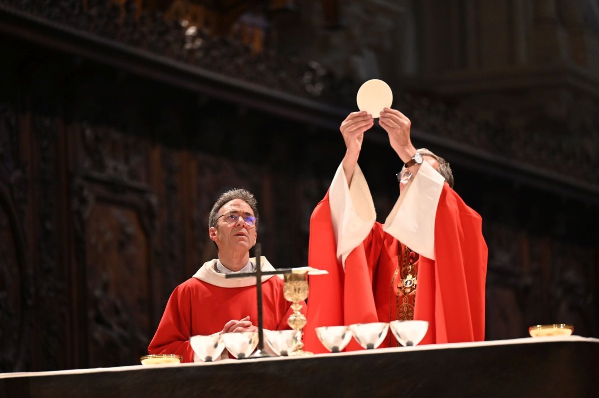 Rencontre des séminaristes d'Île-de-France 2025. Célébration de la messe. © Marie-Christine Bertin / Diocèse de Paris.