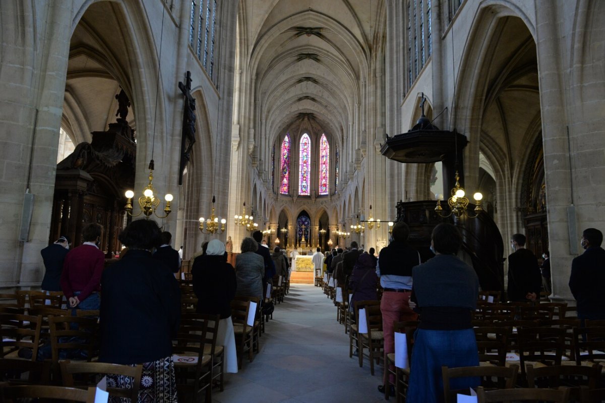 Institutions des séminaristes au lectorat et à l'acolytat 2020. © Marie-Christine Bertin / Diocèse de Paris.