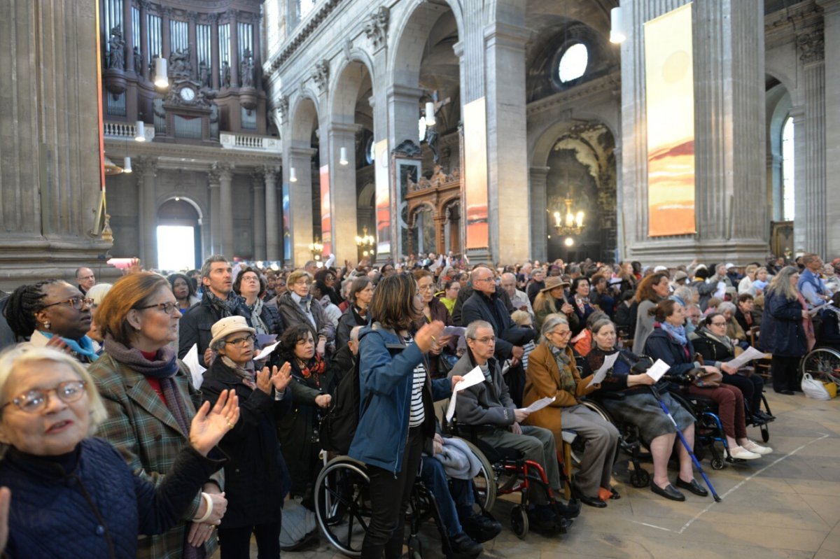 Prière de guérison et de délivrance. © Marie-Christine Bertin / Diocèse de Paris.