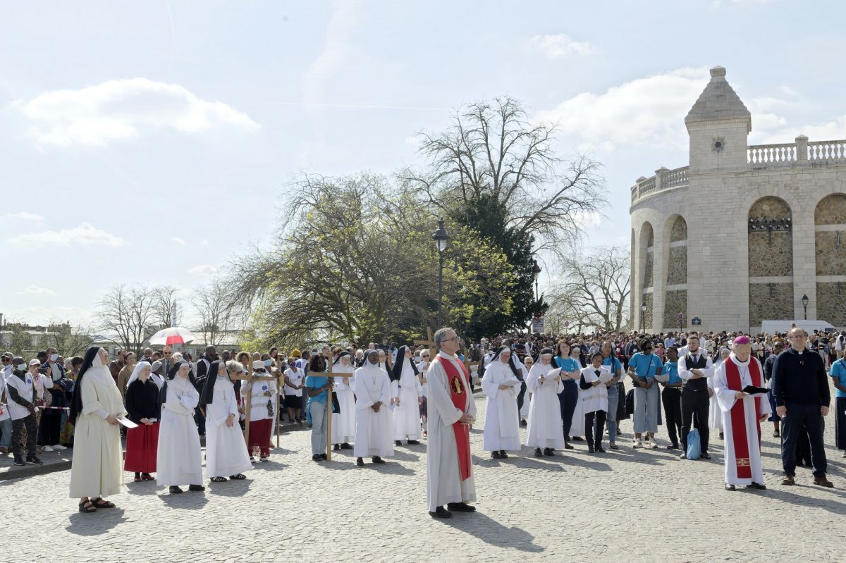 Chemin de croix de Montmartre 2022. © Trung Hieu Do / Diocèse de Paris.