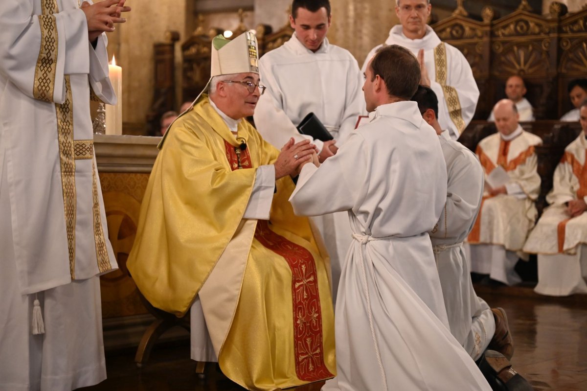 Ordination diaconale en vue du sacerdoce du 11 octobre 2025. © Marie-Christine Bertin / Diocese de Paris.
