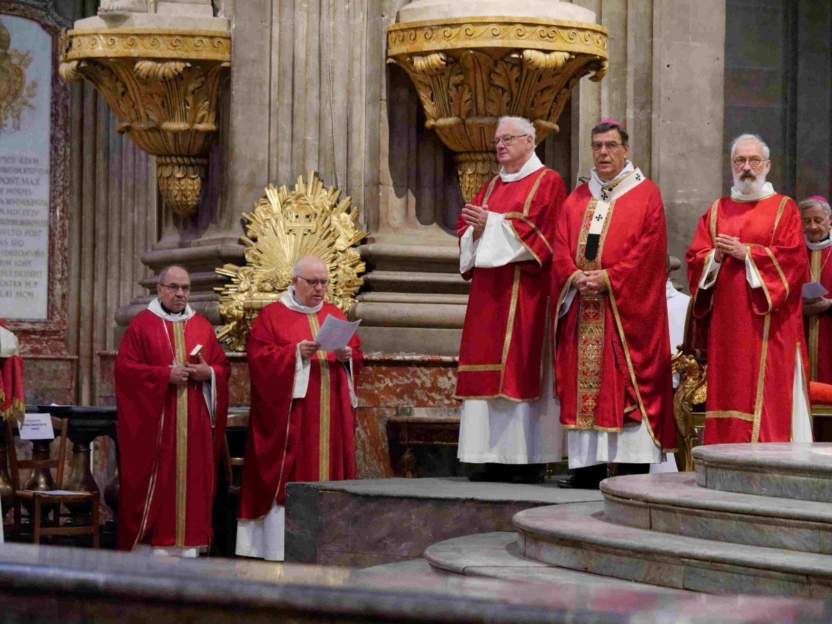 Ordinations de diacres permanents 2019. © Yannick Boschat / Diocèse de Paris.