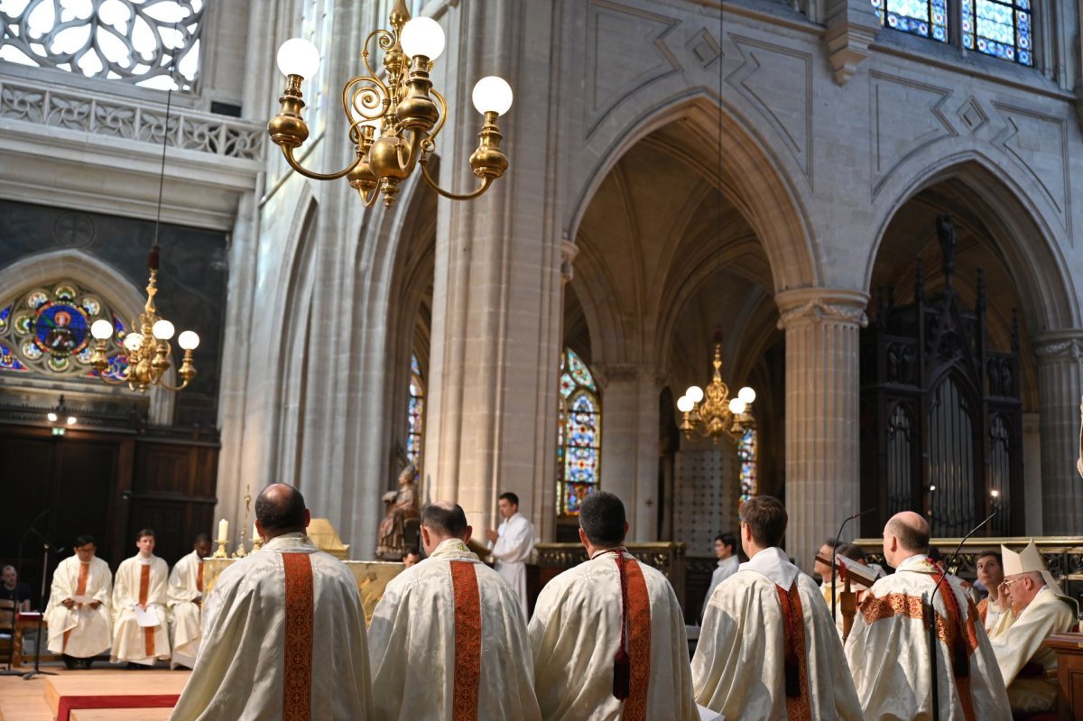 Messe et veillée de prière pour les vocations 2025. © Marie-Christine Bertin / Diocèse de Paris.