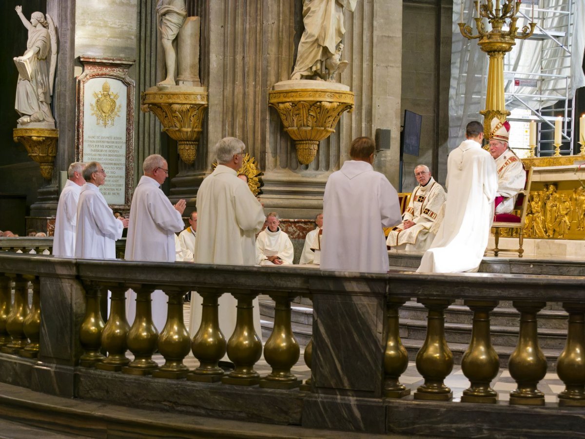 Ordinations des diacres permanents 2024. © Yannick Boschat / Diocèse de Paris.