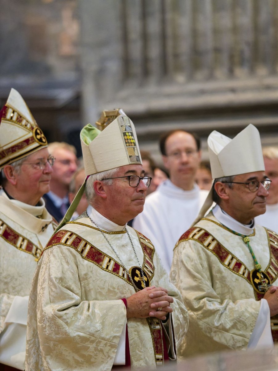 Ordinations des diacres permanents 2024. © Yannick Boschat / Diocèse de Paris.