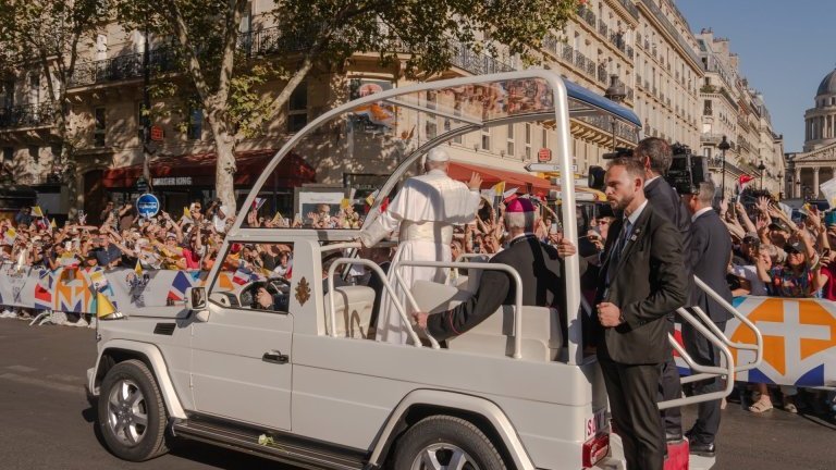 Trajet en papamobile du pape Léon XIV