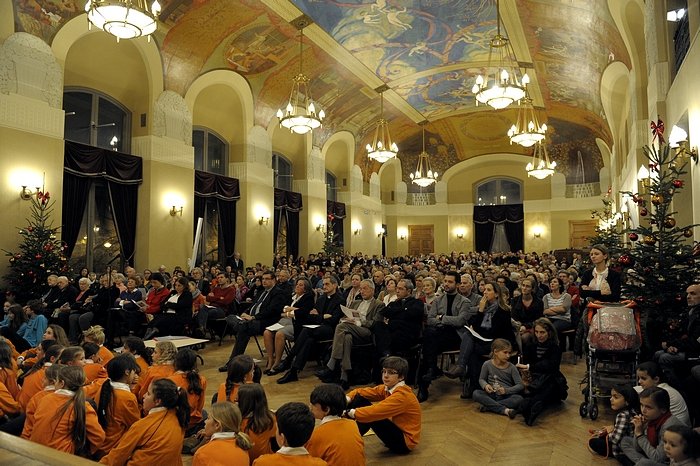 Concert de Noël à la Mairie du 15e par les chorales des paroisses du quartier. © Trung Hieu Do / Diocèse de Paris.