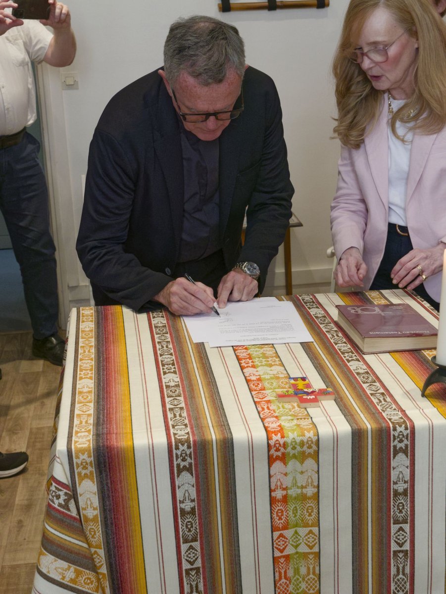 Clôture de l'enquête diocésaine pour la cause de l'abbé Georges Guérin. © Yannick Boschat / Diocèse de Paris.