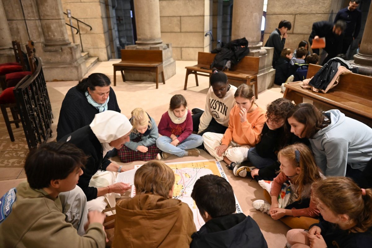 Rassemblement des jeunes au service de la liturgie 2023. © Marie-Christine Bertin / Diocèse de Paris.