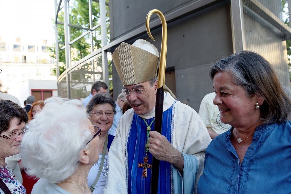 Messe à l'occasion des 20 ans de Notre-Dame de l'Arche d'Alliance. © Trung Hieu Do / Diocèse de Paris.