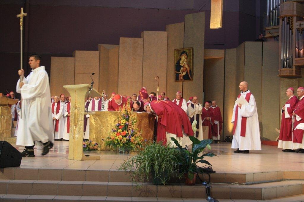 Le cardinal Vingt-Trois concélébrait également la messe.. © Ariane Rollier.