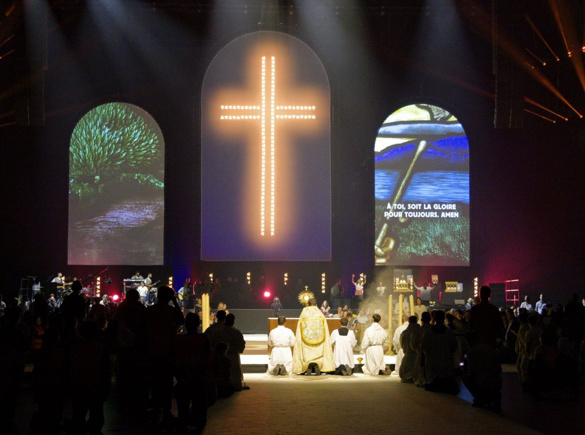 Veillée à l'Accor Arena de Bercy. © Yannick Boschat / Diocèse de Paris.