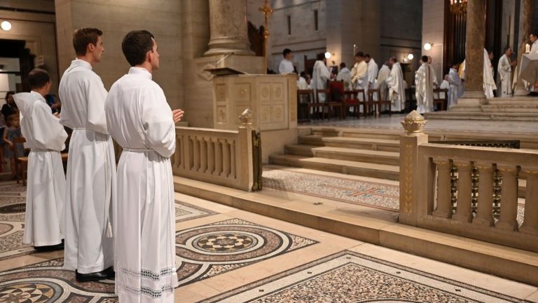 Ordination diaconale en vue du sacerdoce 2026. (c) Marie-Christine Bertin / Diocèse de Paris.
