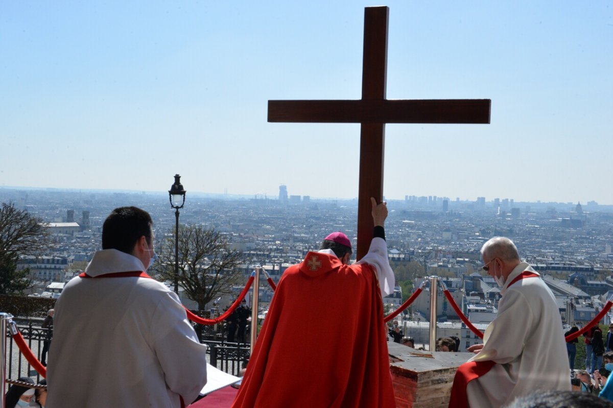 Chemin de croix au Sacré-Cœur de Montmartre 2021. © Marie-Christine Bertin / Diocèse de Paris.