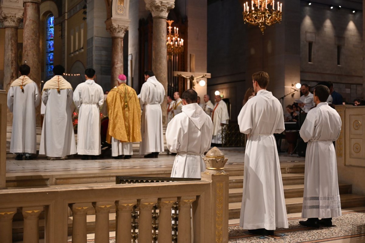 Ordination diaconale en vue du sacerdoce 2026. © Marie-Christine Bertin / Diocèse de Paris.