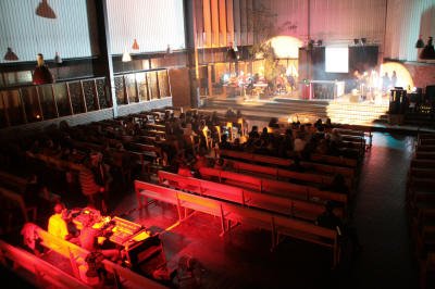 Soirée de louange avec le groupe "Transcendance" (St Eloi). 