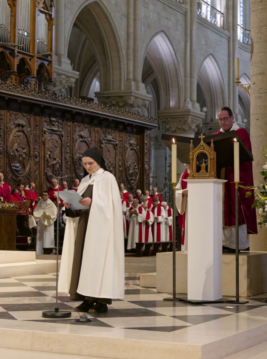 Messe d'action de grâce pour la canonisation des 16 carmélites de Compiègne. © Yannick Boschat / Diocèse de Paris.