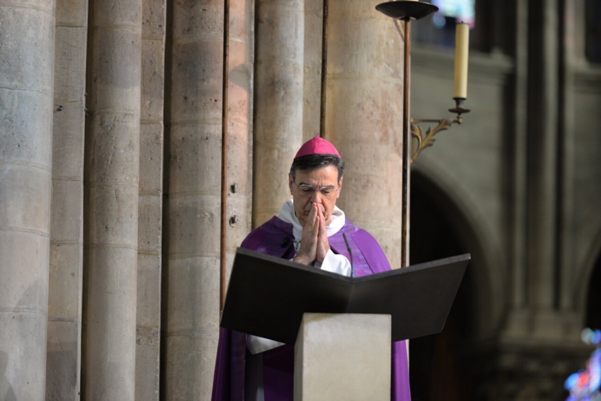 Célébration de 15h : homélie de Mgr Michel Aupetit. © Marie-Christine Bertin / Diocèse de Paris.