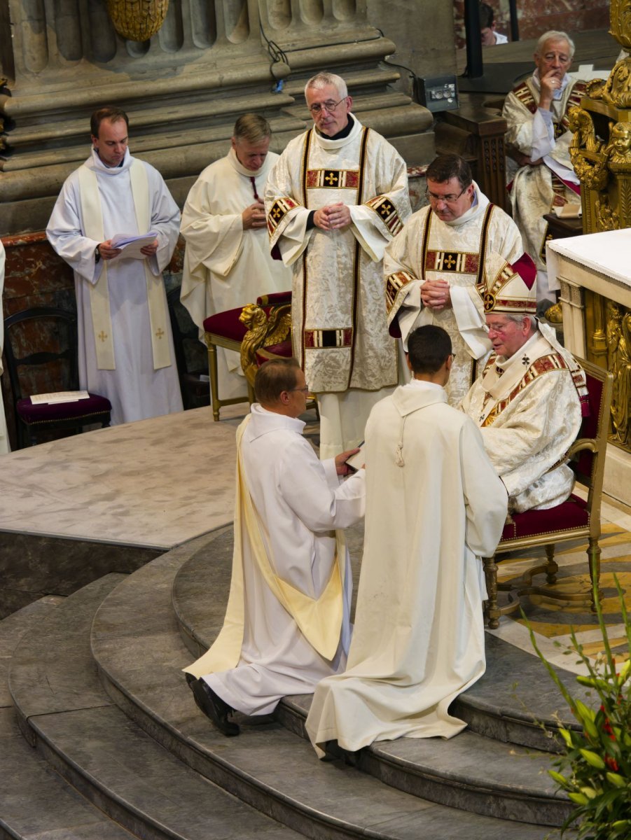 Ordinations des diacres permanents 2024. © Yannick Boschat / Diocèse de Paris.