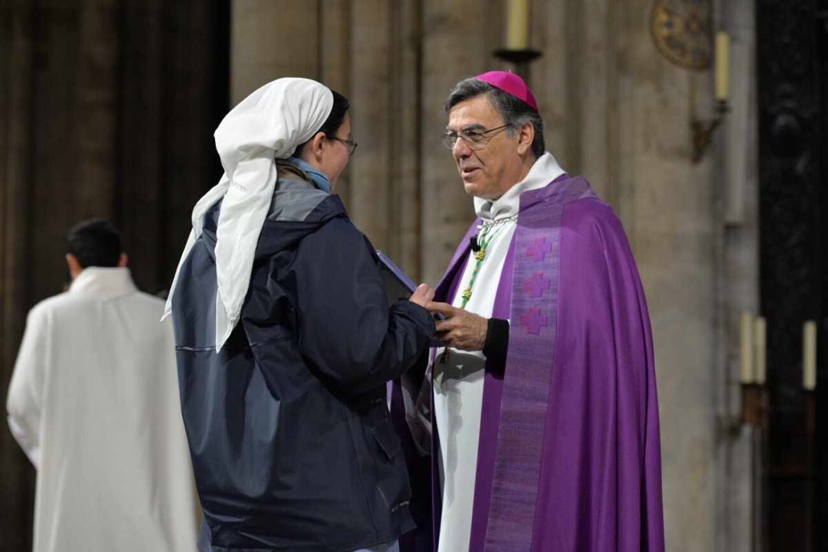 Appel décisif des catéchumènes, célébration de 10h. © Marie-Christine Bertin / Diocèse de Paris.