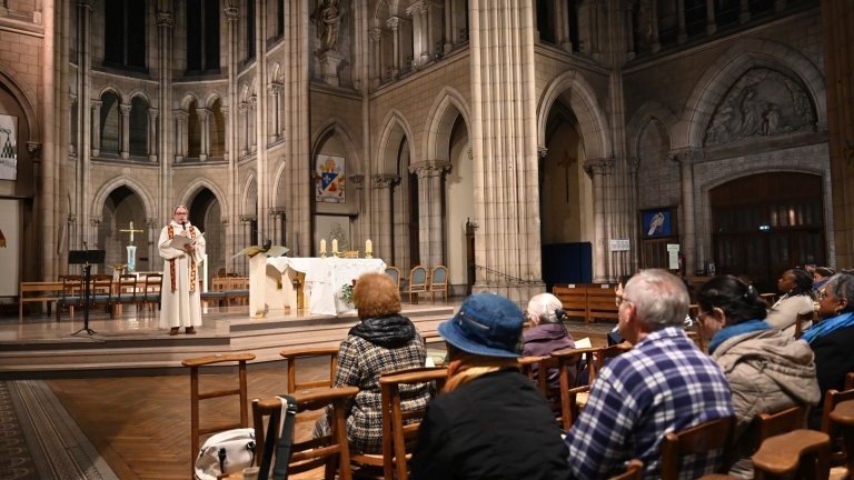 Veillée de l'espérance à la basilique Notre-Dame du Perpétuel Secours. (c) Marie-Christine Bertin / Diocèse de Paris.