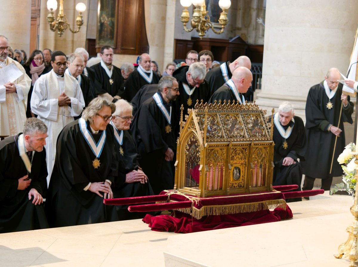 Neuvaine de sainte Geneviève 2025 : messe et procession. © Yannick Boschat / Diocèse de Paris.