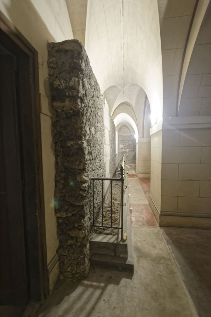 Mur de la prison de la Roquette au Séminaire Saint-Sulpice. © Yannick Boschat / Diocèse de Paris.