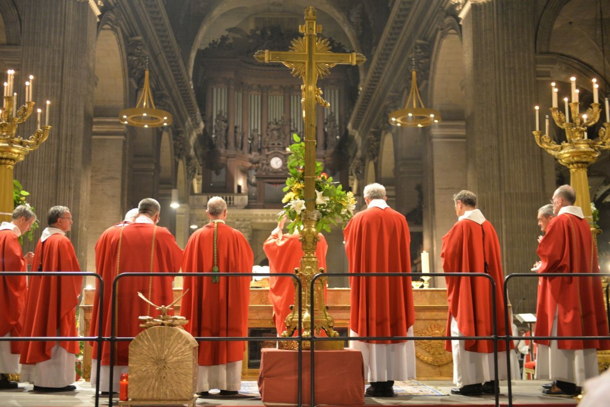 Confirmations d'adultes. © Marie-Christine Bertin / Diocèse de Paris.