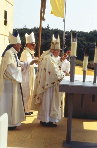 Jean-Paul II aux JMJ de 1997 à Paris. © Denis Metzinger.