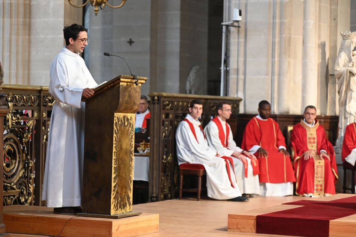 Messe d'action de grâce pour le ministère de Mgr Olivier de Cagny à Paris. © Marie-Christine Bertin / Diocèse de Paris.