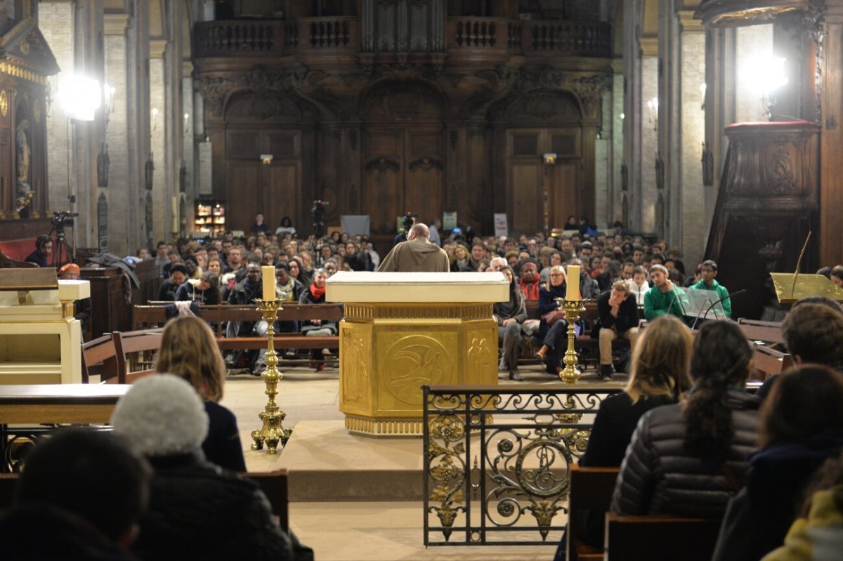 Conférence du père Nicolas Buttet à Notre-Dame des Victoires. © Marie-Christine Bertin / Diocèse de Paris.