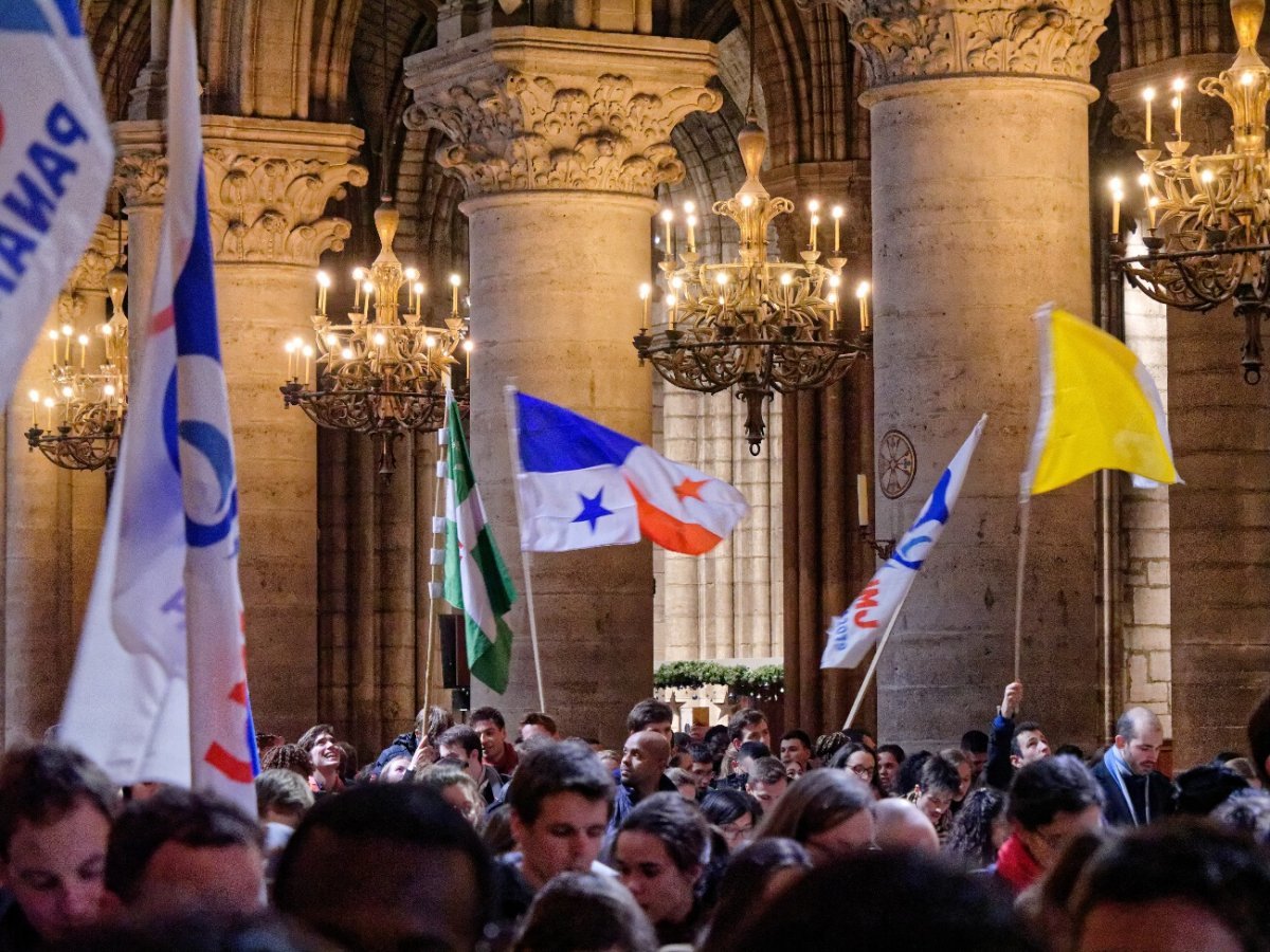 Procession Mariale, envoi à Notre-Dame de Paris. © Yannick Boschat / Diocèse de Paris.