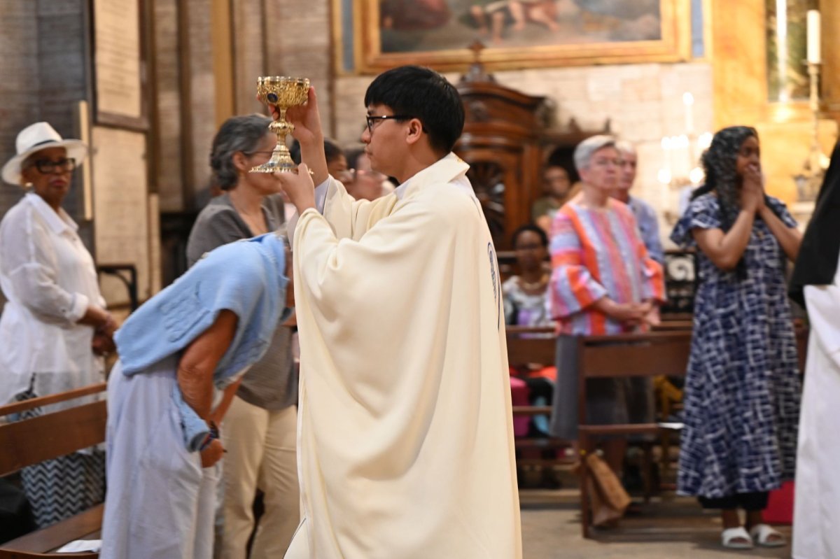 Messe des nouveaux prêtres à Notre-Dame des Victoires 2026. © Marie-Christine Bertin / Diocèse de Paris.