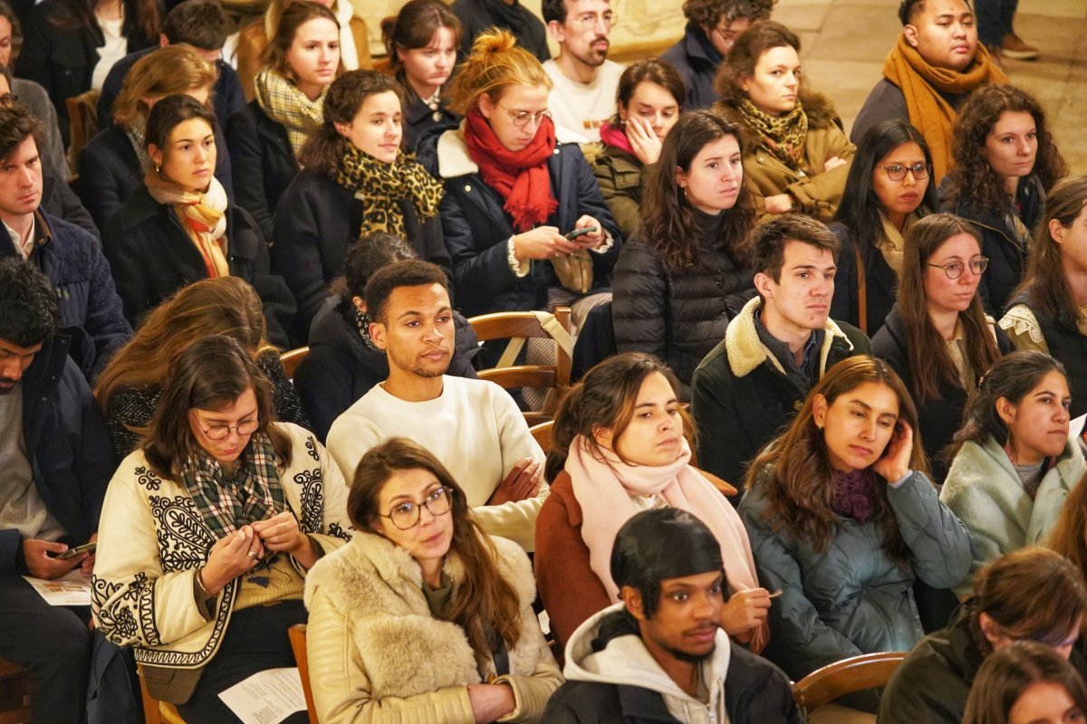 Messe des Jeunes Pros de Paris. © Illian Calle - Diocèse Paris.