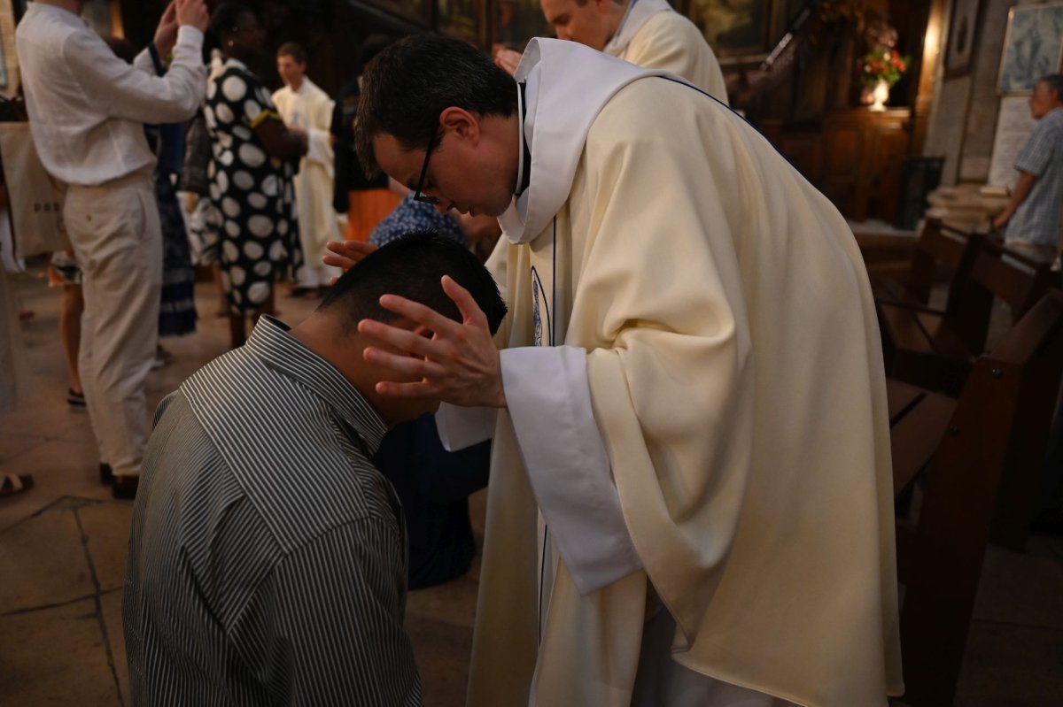 Messe des nouveaux prêtres à Notre-Dame des Victoires. © Marie-Christine Bertin / Diocèse de Paris.