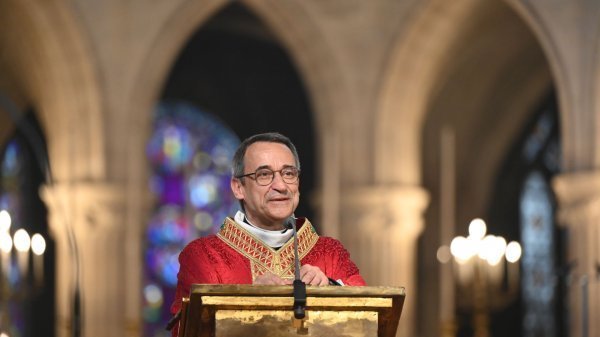 Messe d'action de grâce pour le ministère de Mgr Olivier de Cagny à Paris