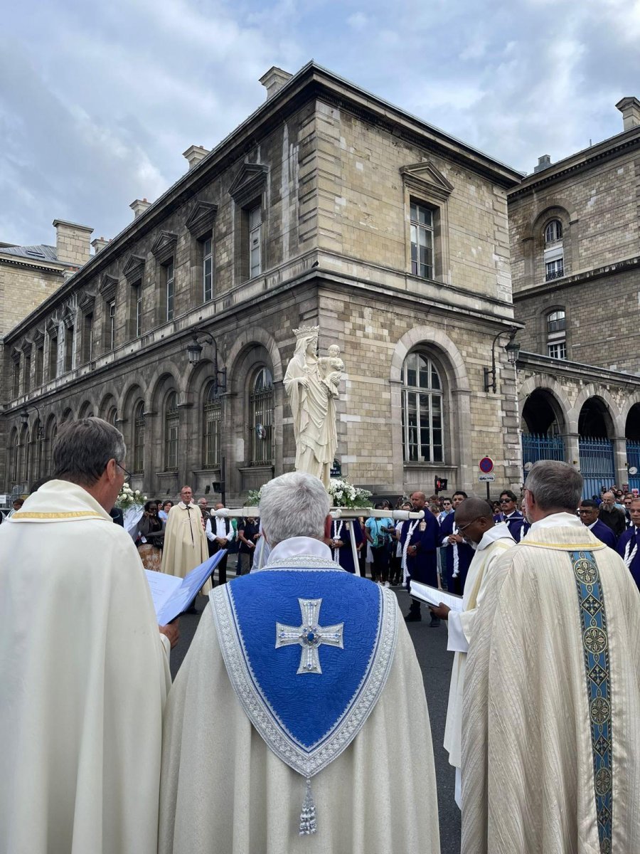 Procession de la Fête de l'Assomption 2023. © Aurélien Pasquet / Cathédrale Notre-Dame de Paris.