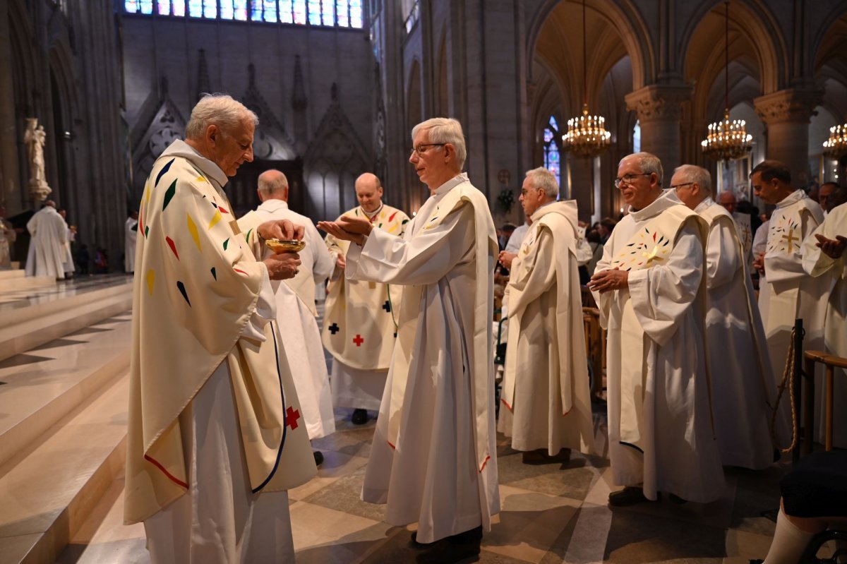 Ordinations des diacres permanents 2026. © Marie-Christine Bertin / Diocèse de Paris.