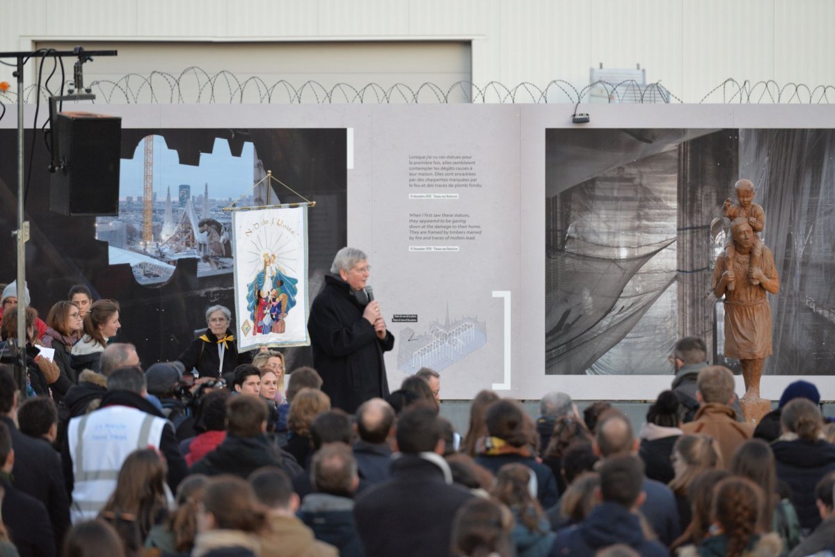 Veillée à Notre Dame avec Pierres Vivantes. © Marie-Christine Bertin / Diocèse de Paris.