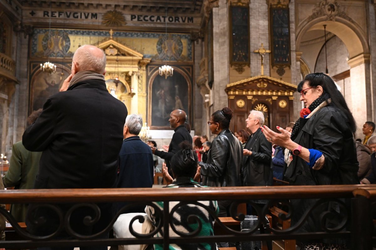 Veillée de l'espérance à la basilique Notre-Dame des Victoires. © Marie-Christine Bertin / Diocèse de Paris.