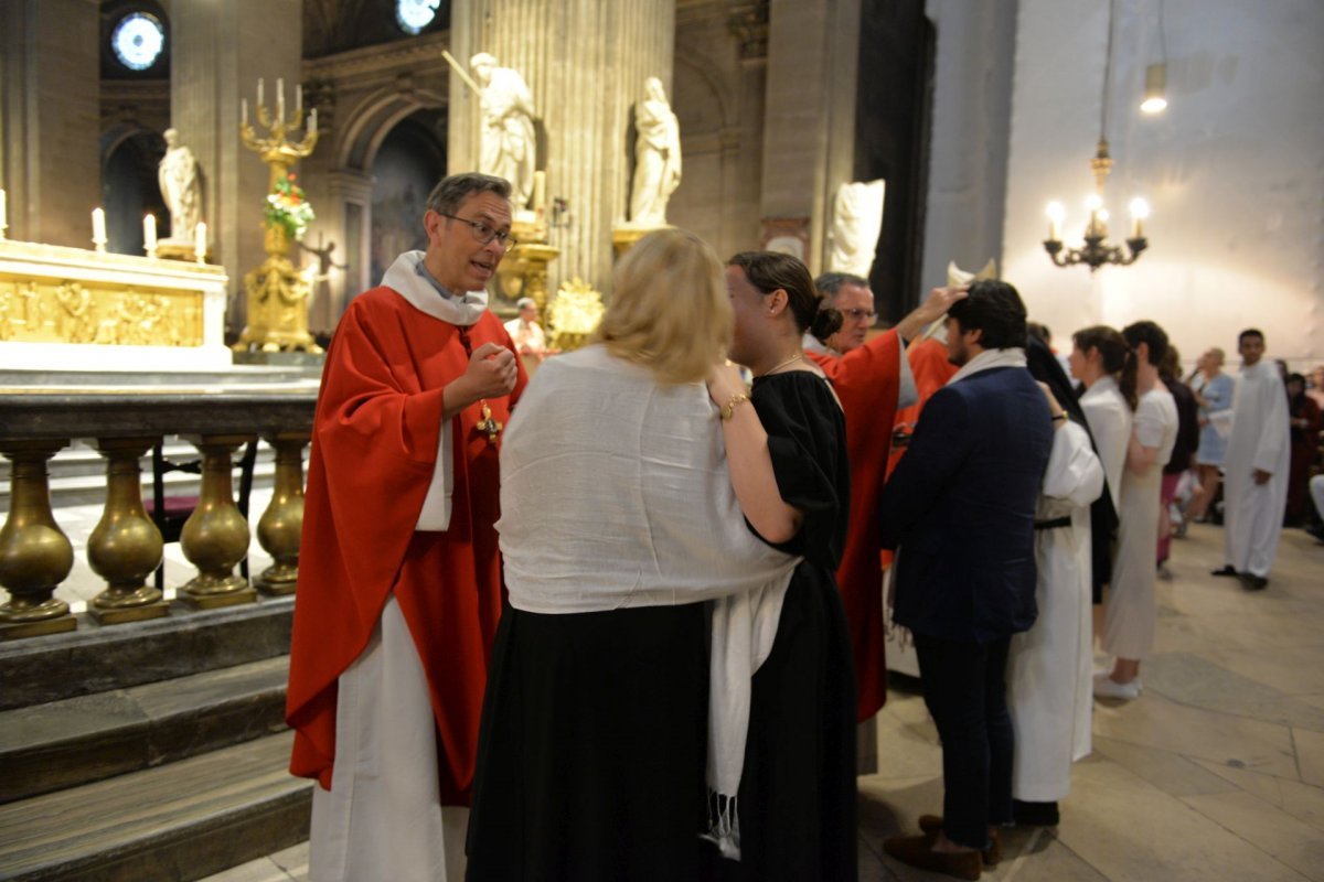 Confirmations d'adultes. © Marie-Christine Bertin / Diocèse de Paris.